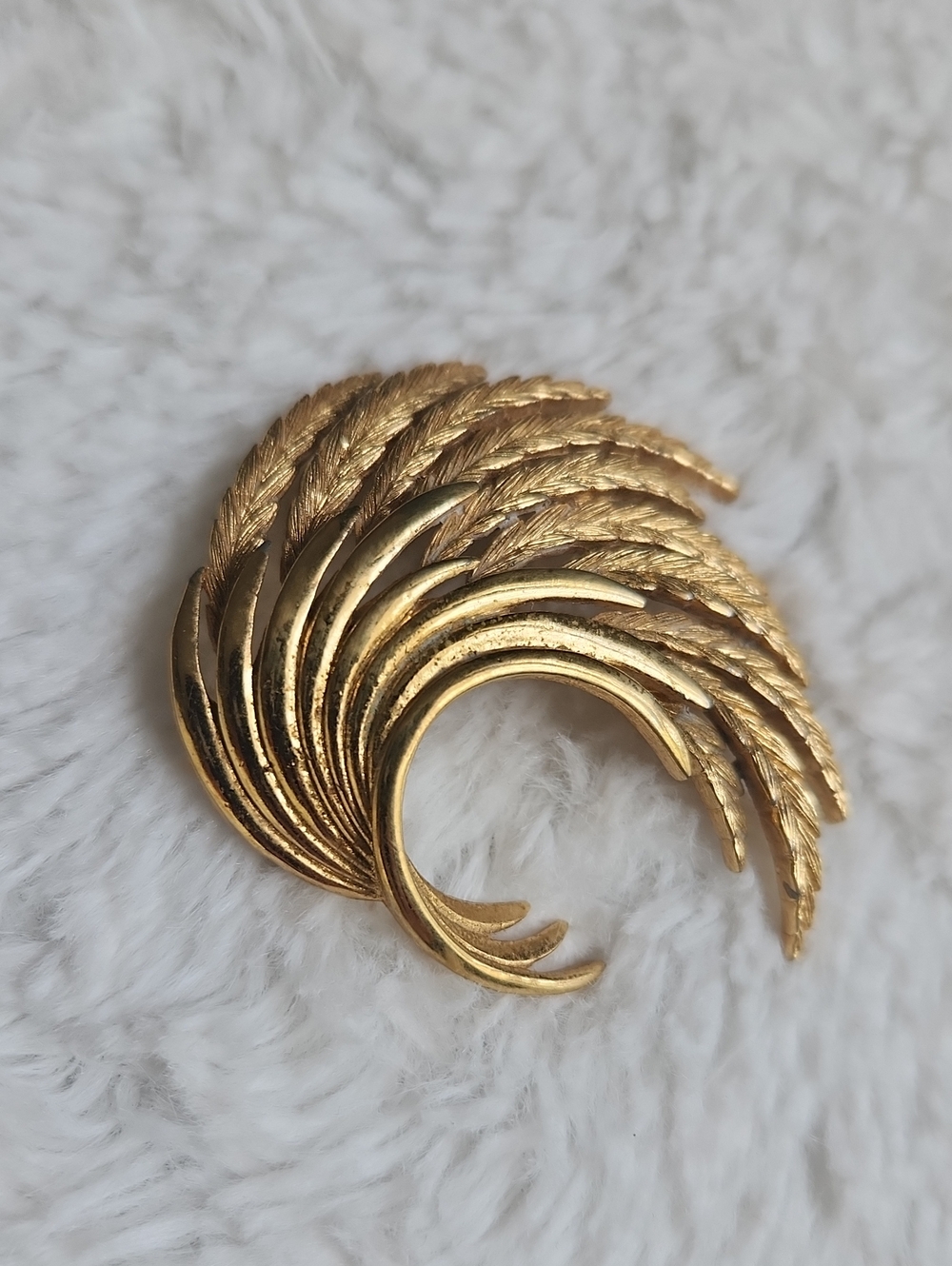 Monet Gold-tone Feather Swirl Brooch - Elegant Women's Jewelry